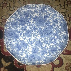 Vintage oriental flower with gold trim Eight sided plate